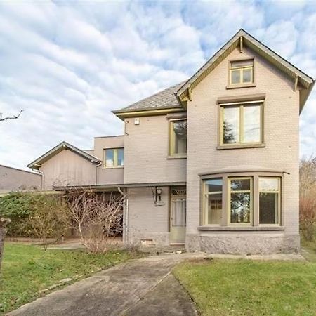 Charmante Villa Des Annees 30 Braine l'Alleud Bagian luar foto